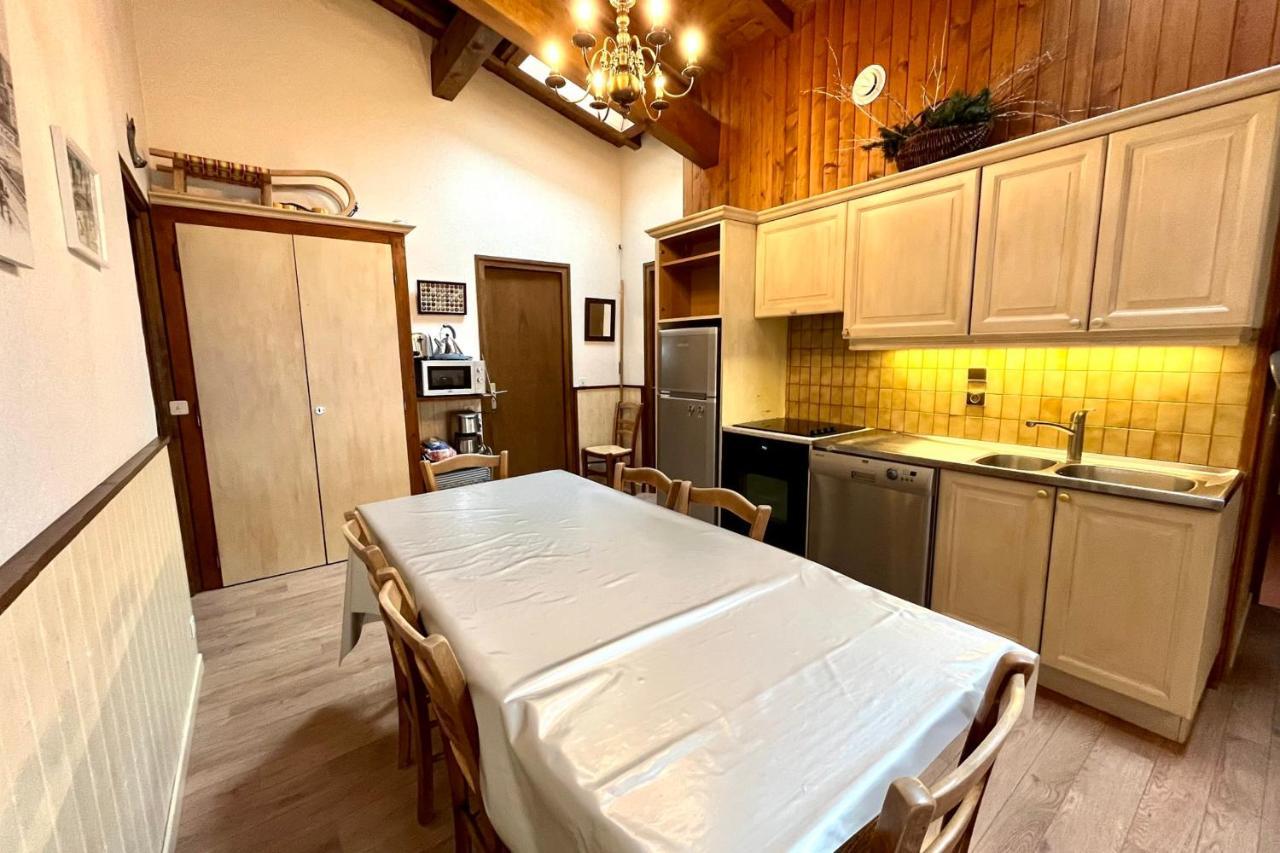 Nice And Bright Apartment In Combloux Esterno foto